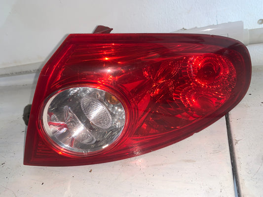 Stop Chevrolet Compuerta Optra