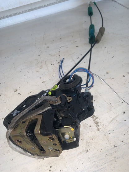 Cerradura Puerta Toyota Camry 2002 2006