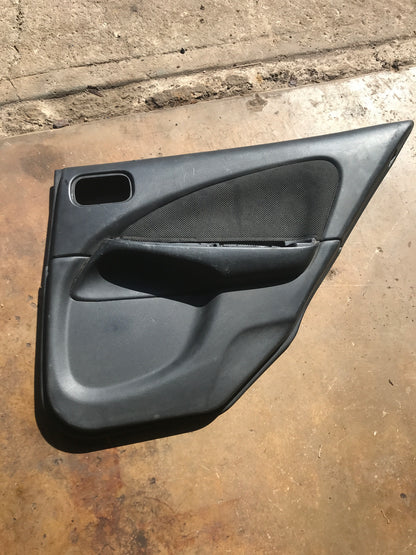 Tapa Puerta Nissan Sentra B15