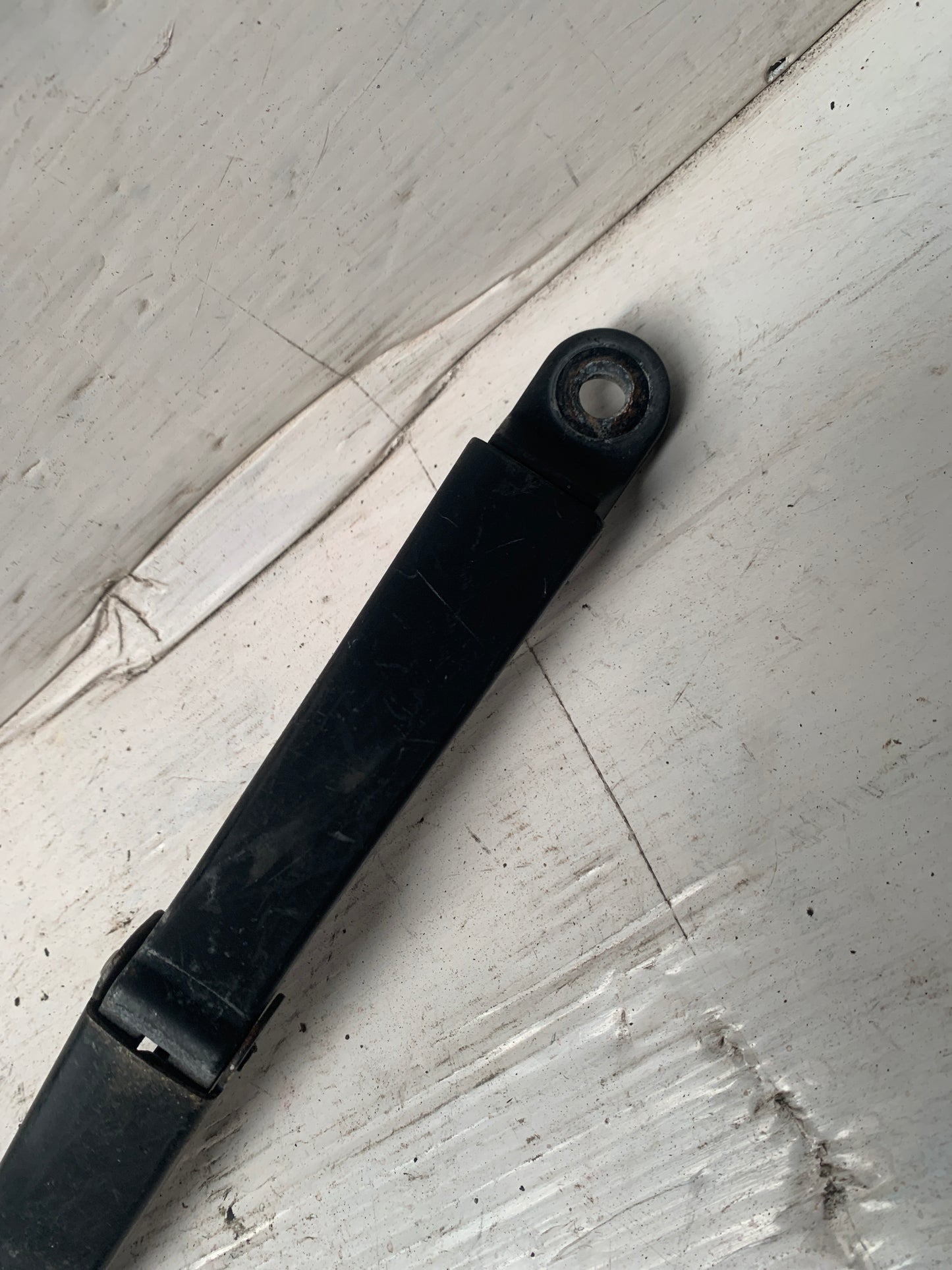 Brazo Delantero Limpia Parabrisa Kia Sportage