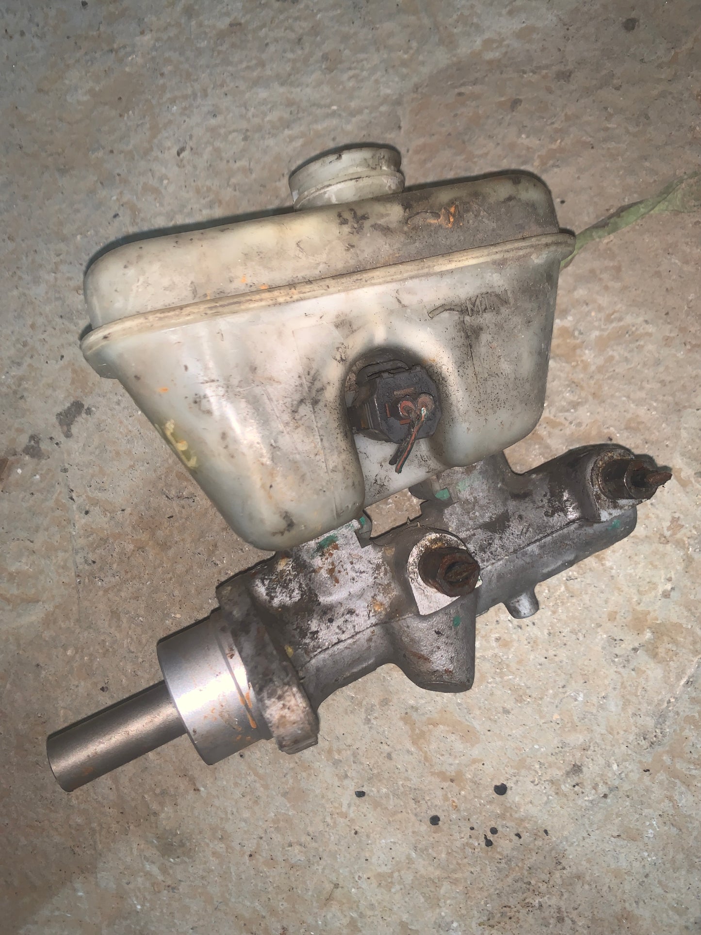 Bomba De Freno Jeep Grand Cherokee Comander
