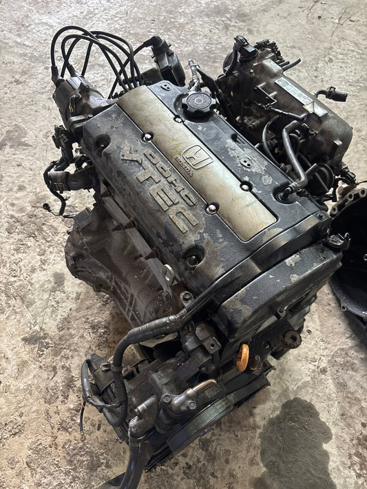 Motor Honda H22A4