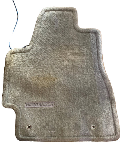Alfombra Toyota Highlander 2004