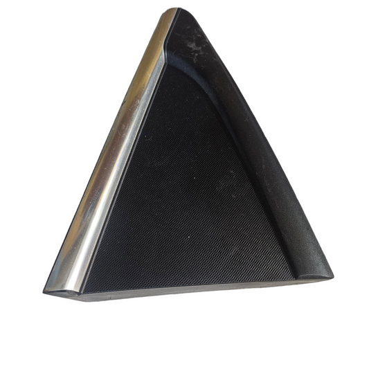 Tapa Triangulo Puerta Trasera Chverolet Cruze