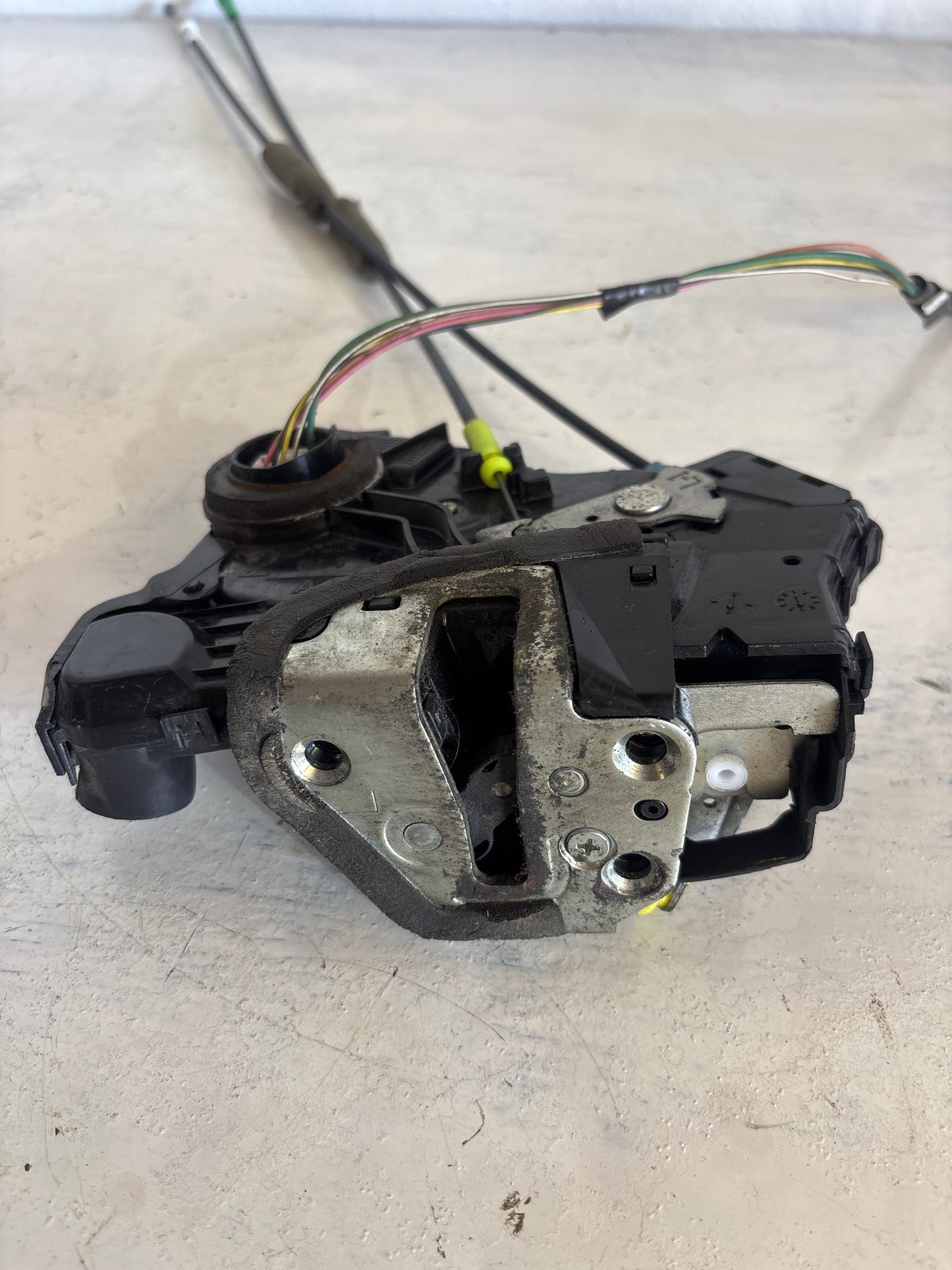 Cerradura Puerta Toyota Corolla 2009 2013