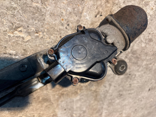 Motor Brazo Limpia Parabrisa Nissan Tiida 2009 2012