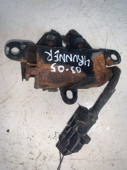 Cerradura Capot Toyota 4Runner 2003 2005