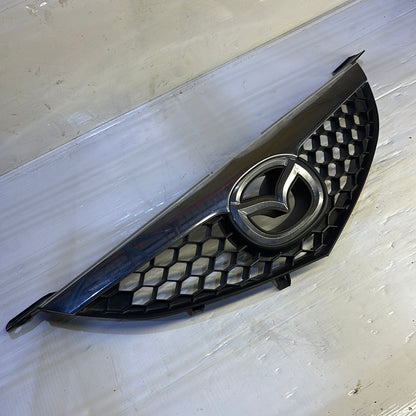 Parrilla Frontal Mazda3