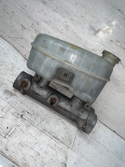 Bomba De Freno Chevrolet Silverado 2008 Original