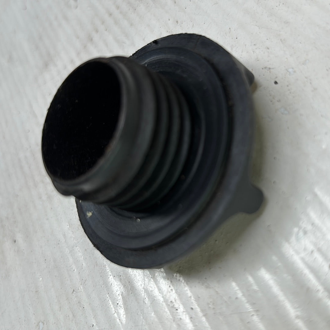 Tapa Aceite Chevrolet Aveo