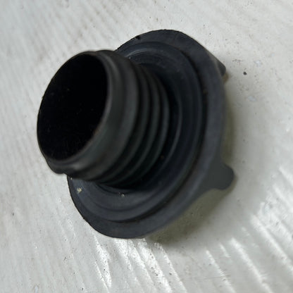 Tapa Aceite Chevrolet Aveo