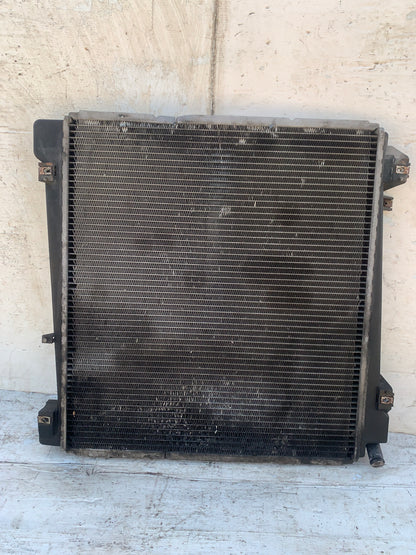 Radiador Ford Explorer 2002 2003 2004 2005 4.0 / 4.6