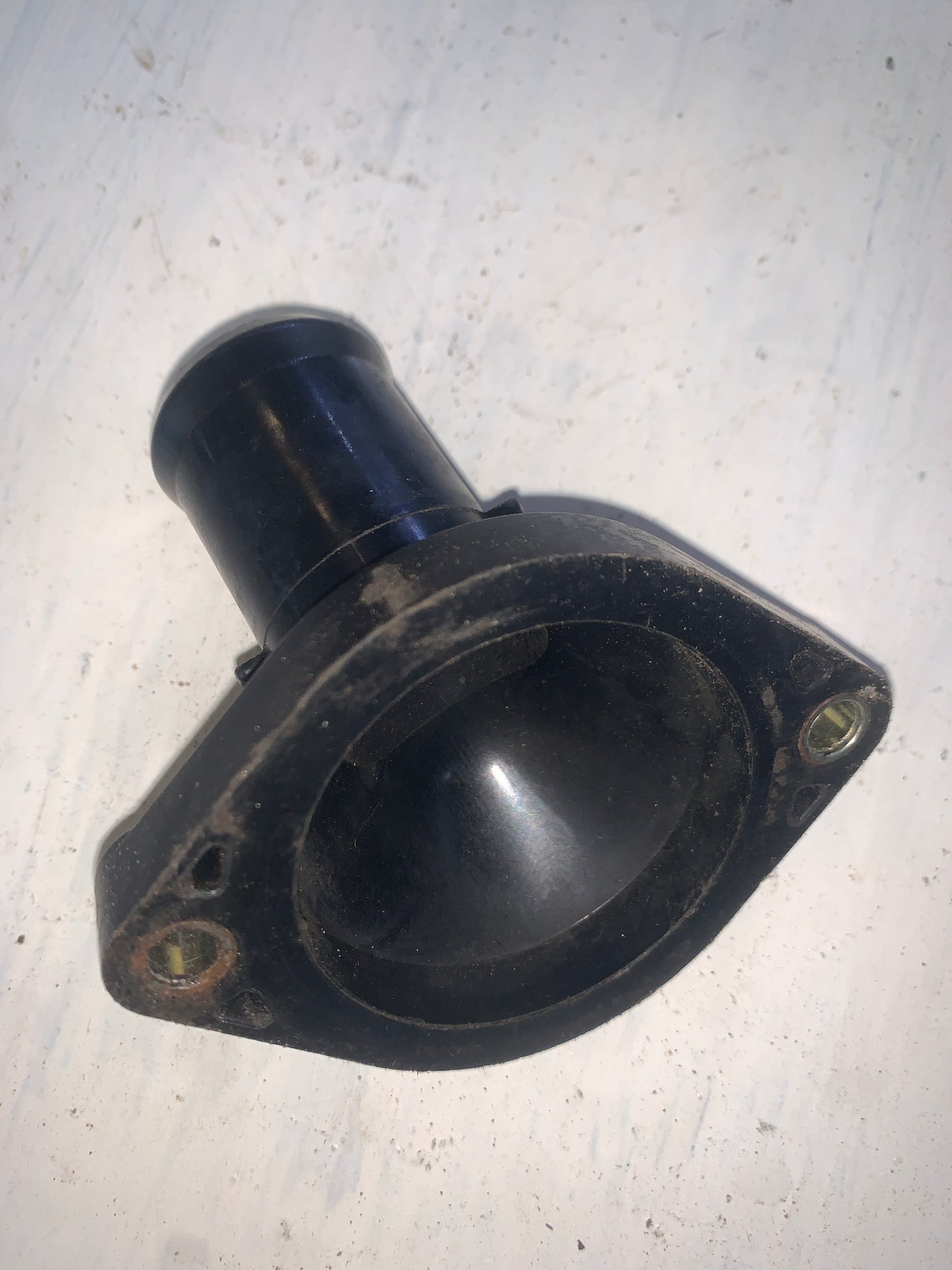Toma Agua Plastica Toyota Yaris 2001 2010 Original