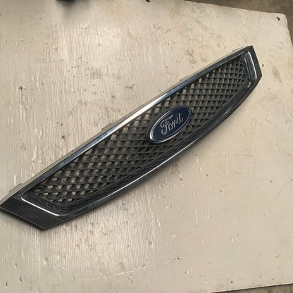 Parrilla Ford Focus ZX5 Zetec 2005 2007 Importado