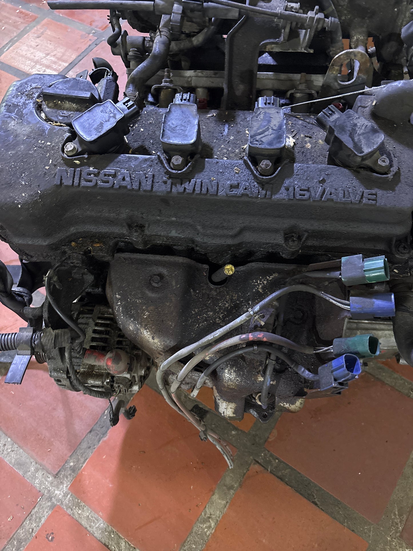 Motor 7/8 Nissan Sentra B15 1.8L MR18DE