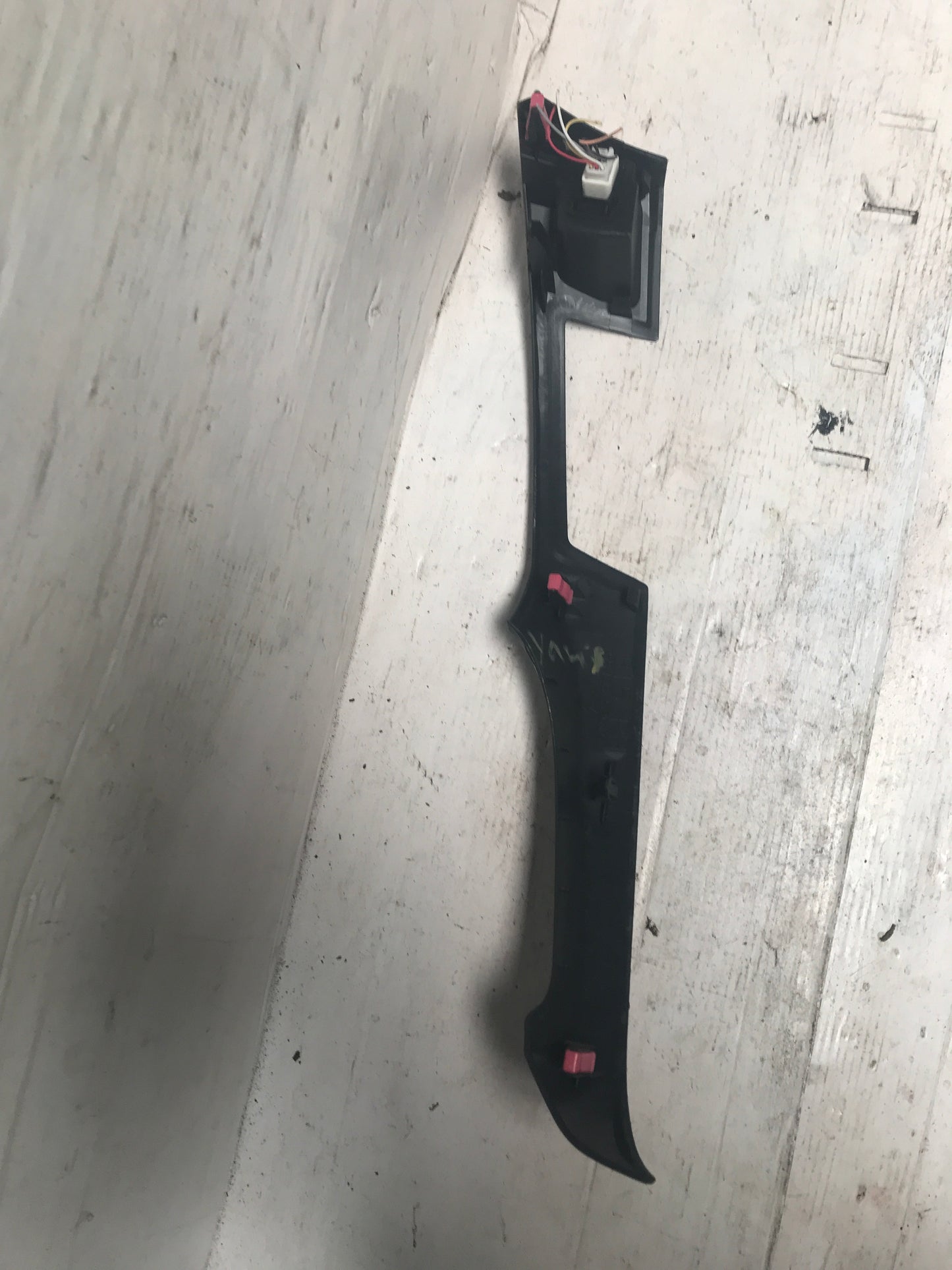 Moldura Lateral Tablero Central Toyota Yaris 2006 2010 Sport