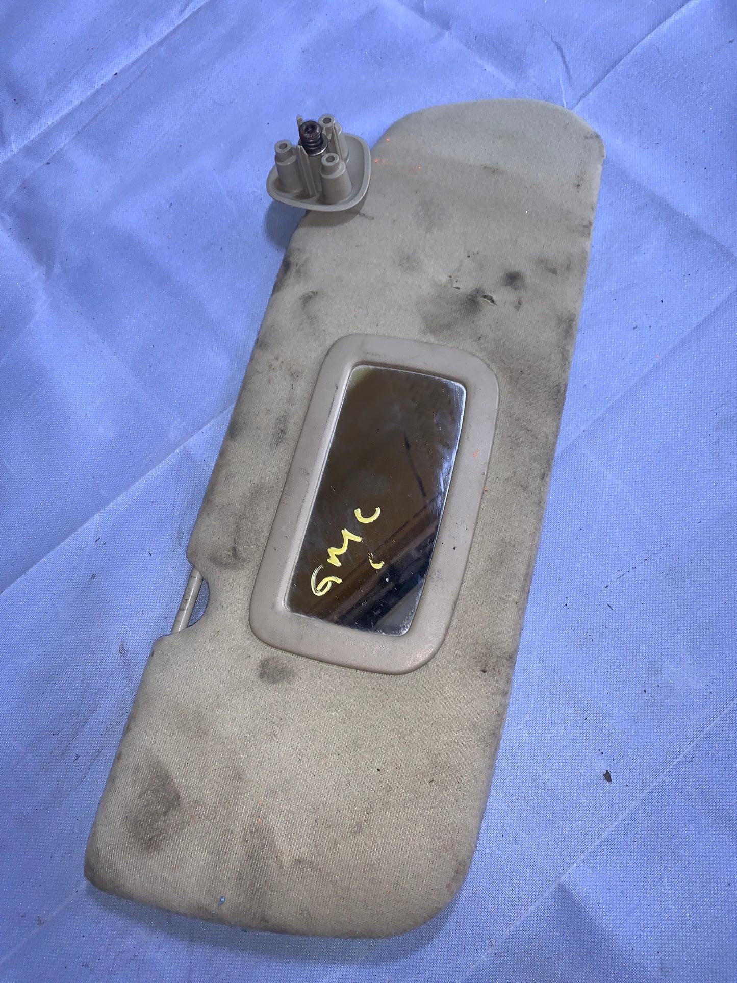 Tapa Sol Chevrolet Silverado GMC 2005