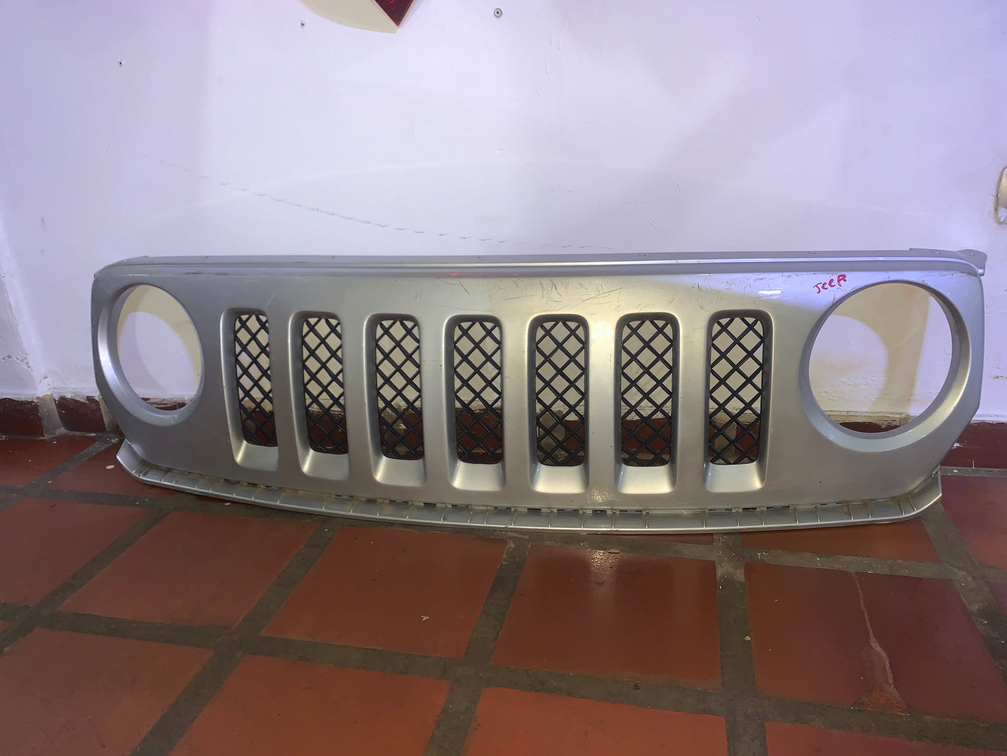 Parrilla Delantera Frontal Jeep Patriot 2014