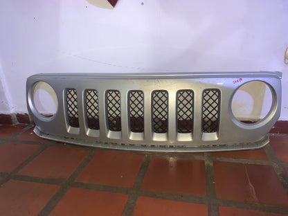 Parrilla Delantera Frontal Jeep Patriot 2014