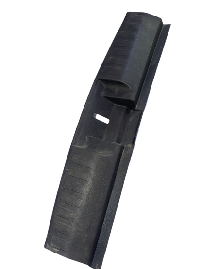 Embellecedor Inferior Maleta Dodge Caliber