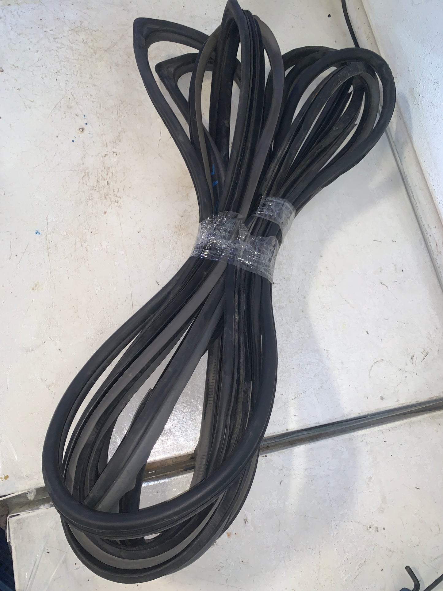 Juego Goma Puerta Externa Hyundai Tucson 2005 2010