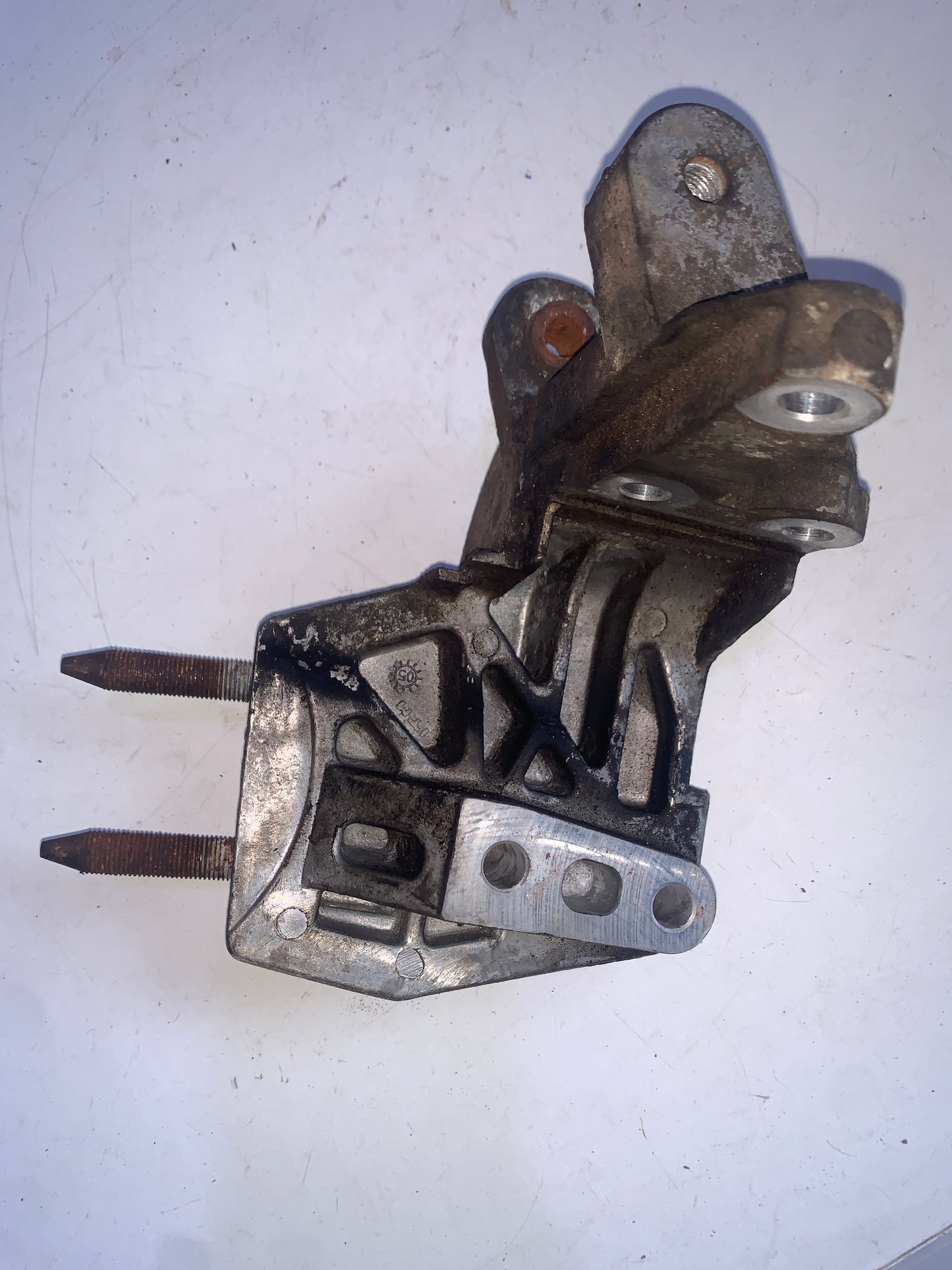 Base Soporte Motor Alternador Honda Civic D17 2001 2005