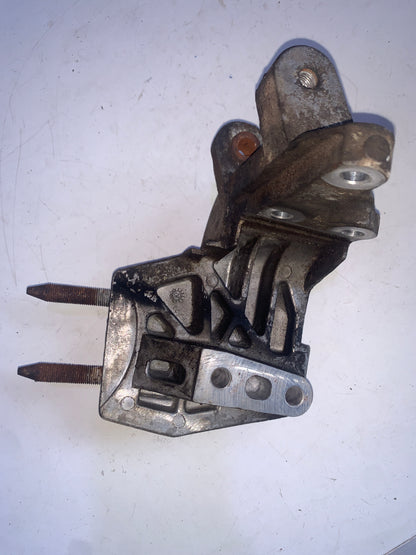 Base Soporte Motor Alternador Honda Civic D17 2001 2005