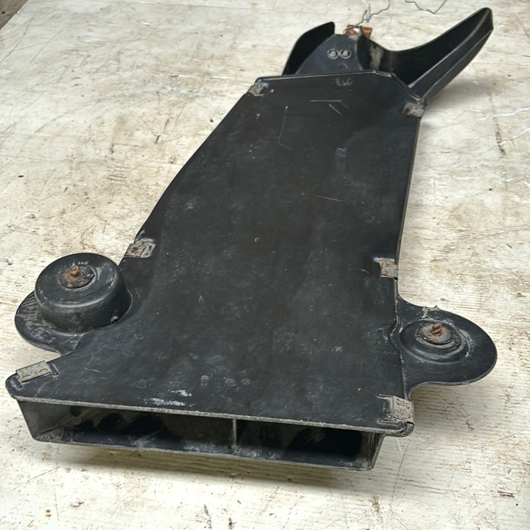 Colector Aire Radiador Ford Explorer 2013