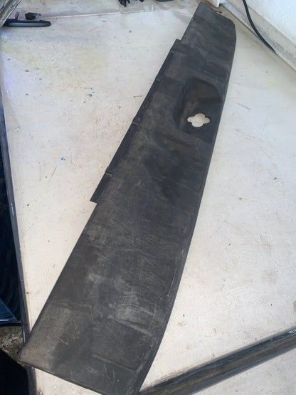 Embellecedor Inferior Maleta Nissan Pathfinder 2005 2010