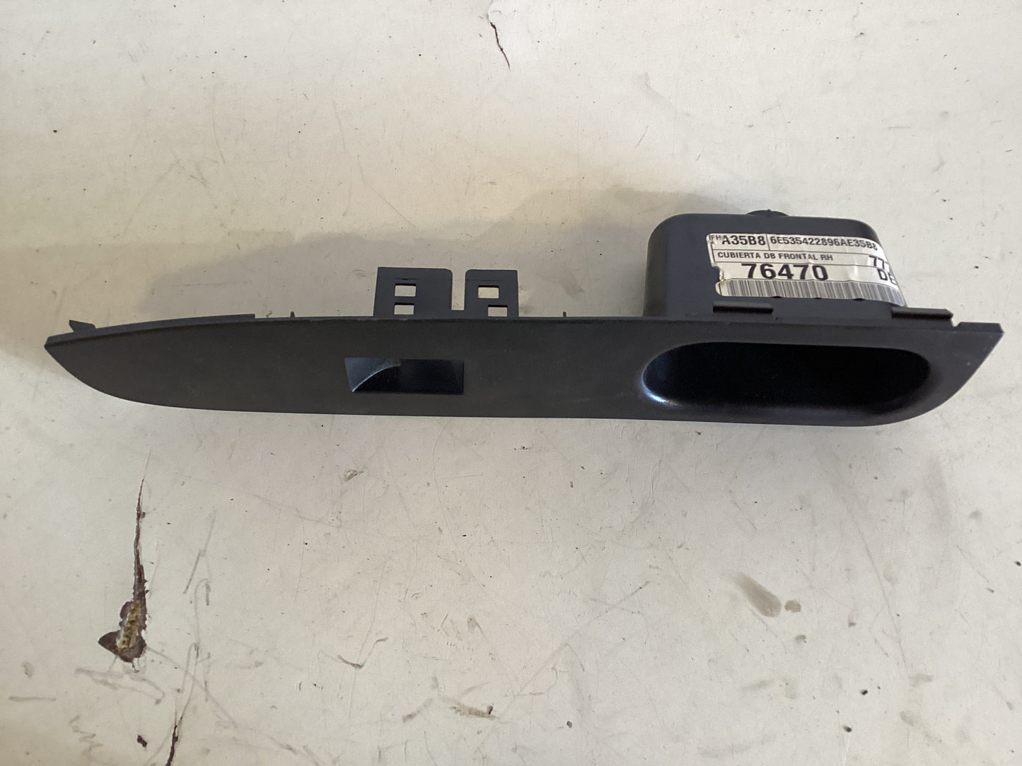 Embellecedor Mando Eleva Vidrio Individual Ford Fusion 2007 2009