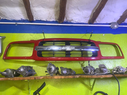 Parrilla Delantera Frontal Chevrolet Tracker