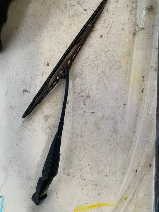 Brazo Limpia Parabrisa Trasero Honda CRV 2002-2006