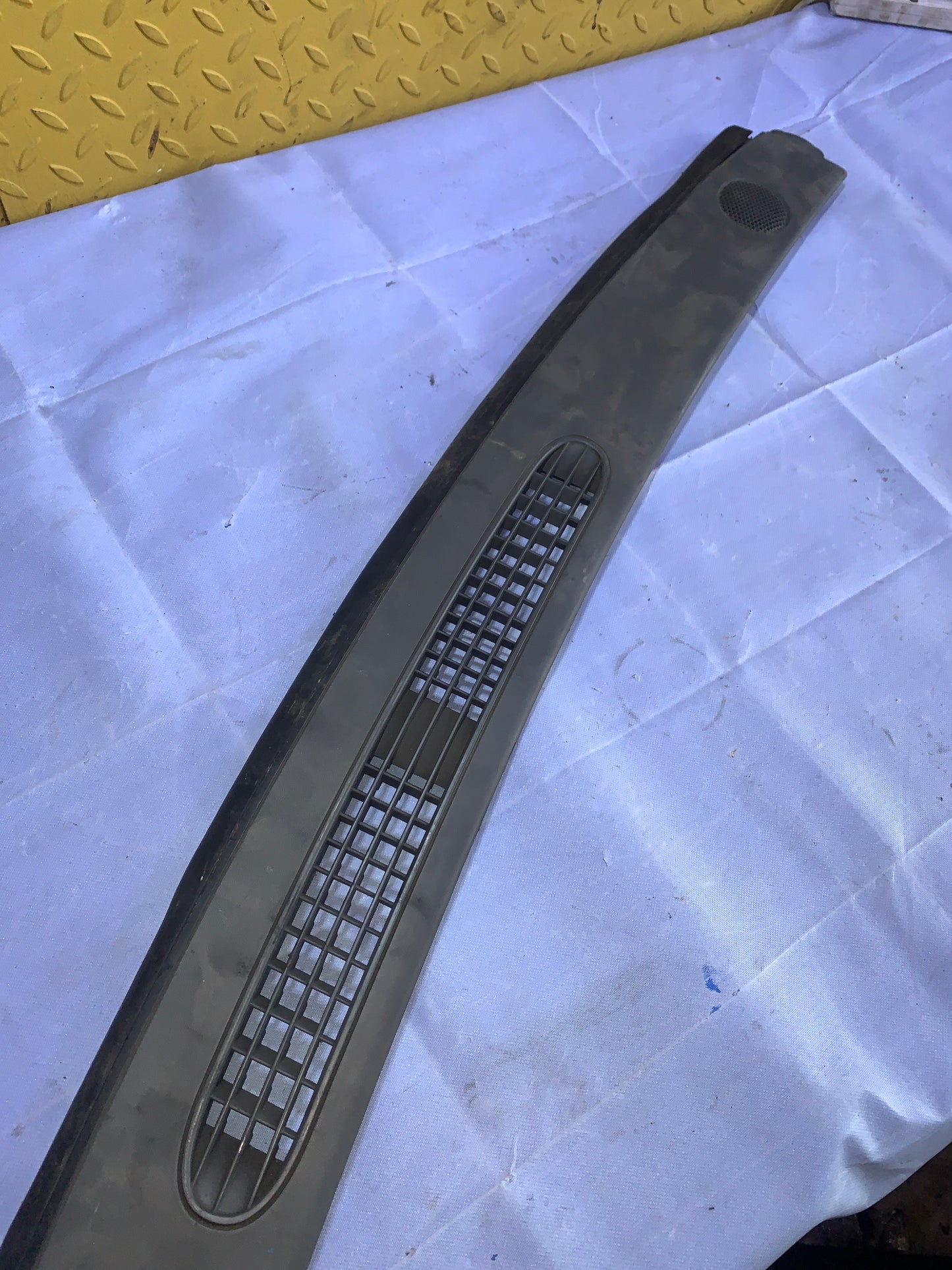 Rejilla Central Aire Tablero Jeep Kj 2003 2006