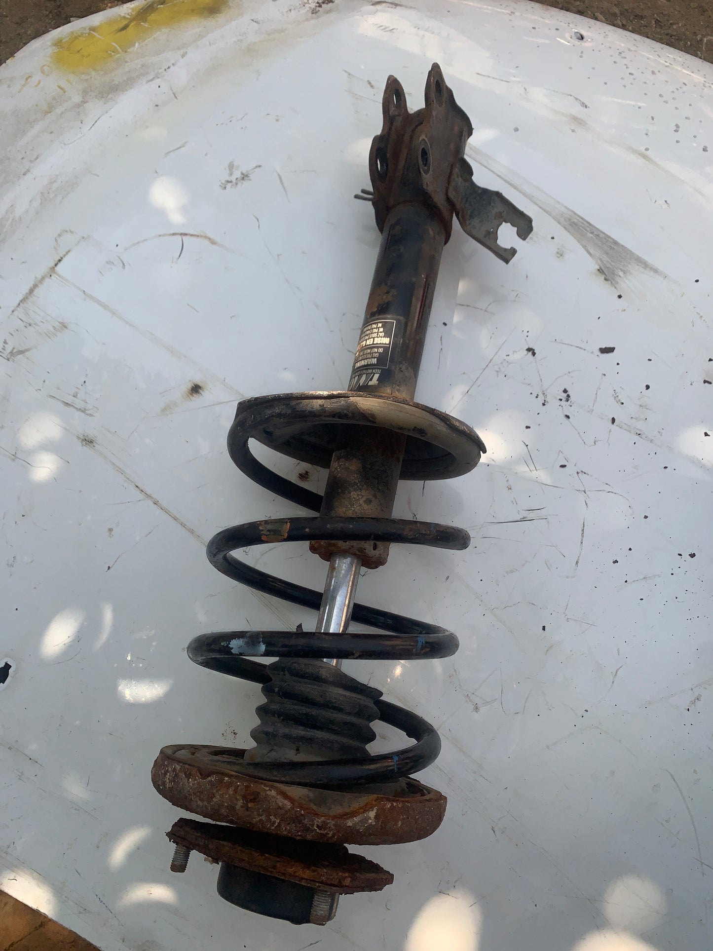 Amortiguador Nissan Xtrail 2000 2007