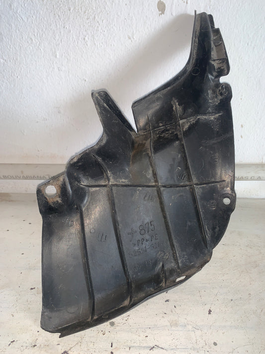 Guardafango Trasero Toyota Yaris 2000 2005