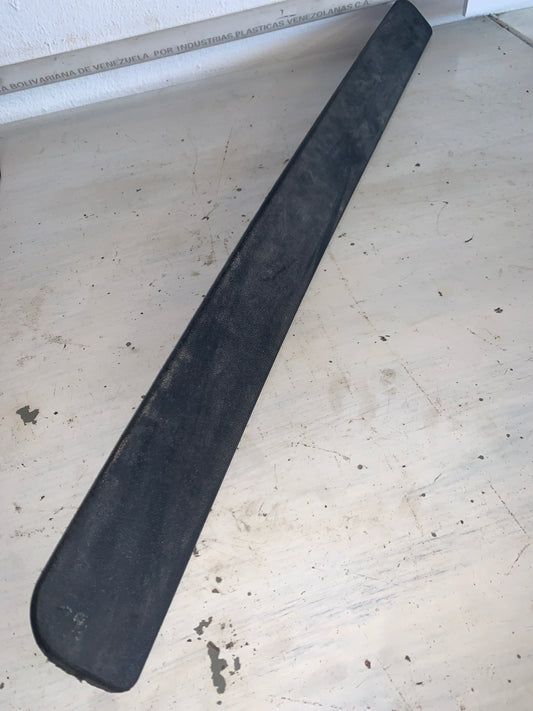 Posa Pie Puerta Chevrolet Trailblazer 2004