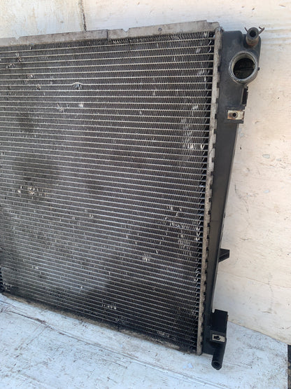 Radiador Ford Explorer 2002 2003 2004 2005 4.0 / 4.6