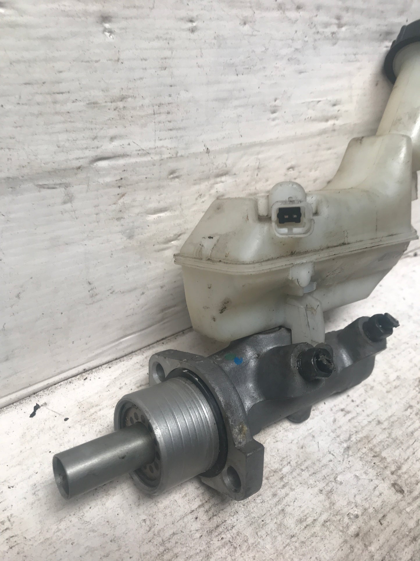 Bomba De Freno Nissan Note Micra 2011 2018