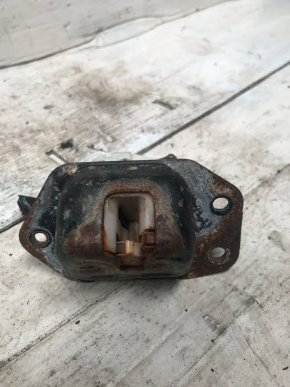 Cerradura Compuerta Nissan Tiida 2007 2010