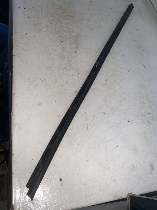 Cepillo Lamevidrio Toyota Sienna Interno 1998 2004