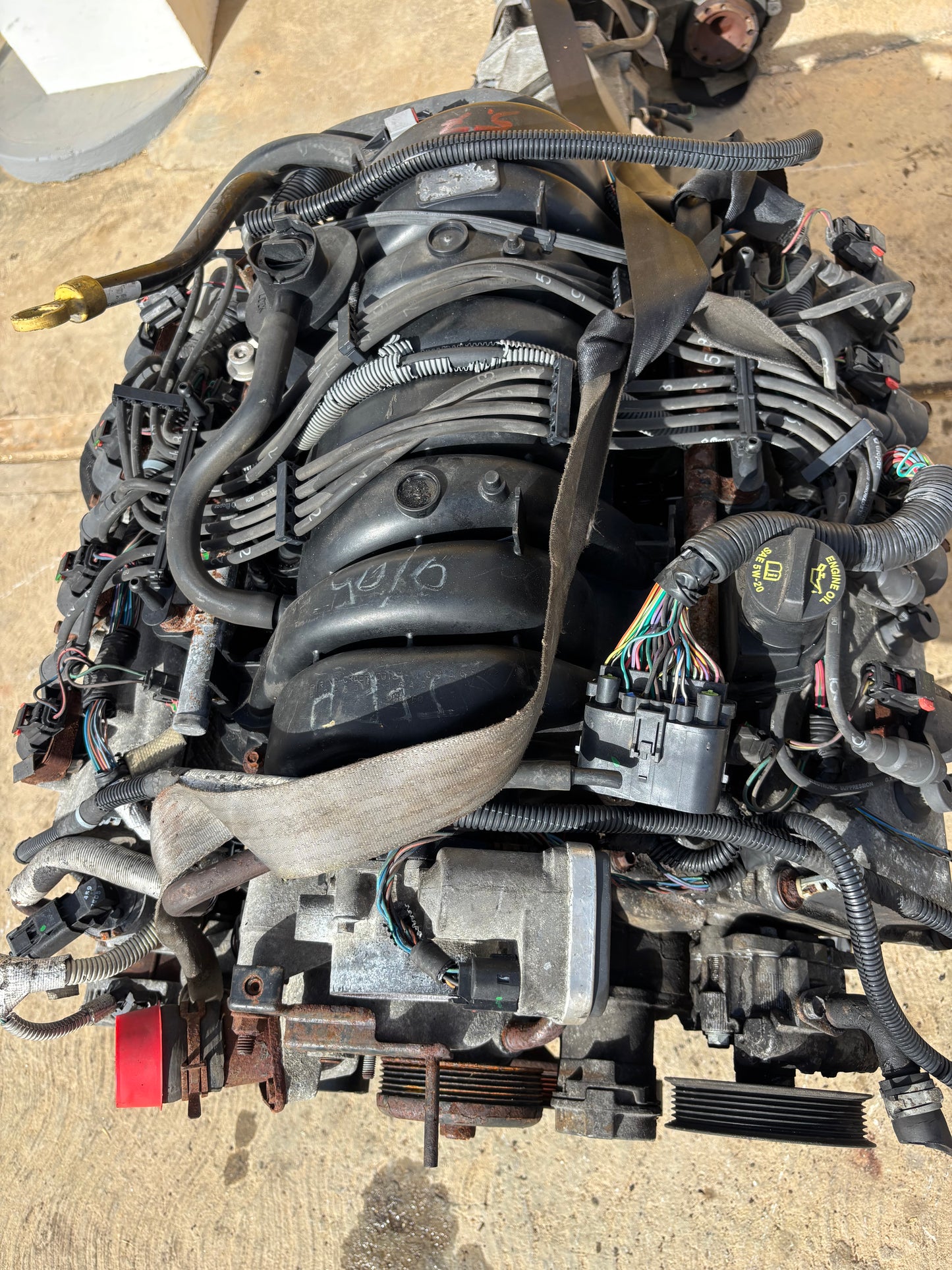 Motor 2005-2008 Jeep Grand Cherokee 5.7L HEMI V8 16 Bujias