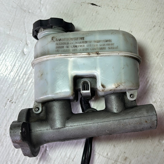 Bomba De Freno Chevrolet Trailblazer 2002 2009 Original