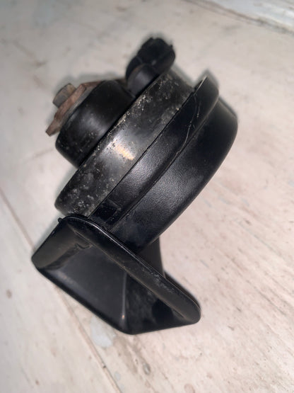 Claxon Pito Corneta Izquierdo Hyundai Santa Fe 2012