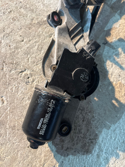 Motor Brazo Limpia Parabrisa Toyota Celica 2001 2004