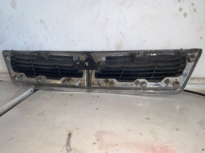 Parrilla Delantera Mitsubishi Lancer 2002 2004