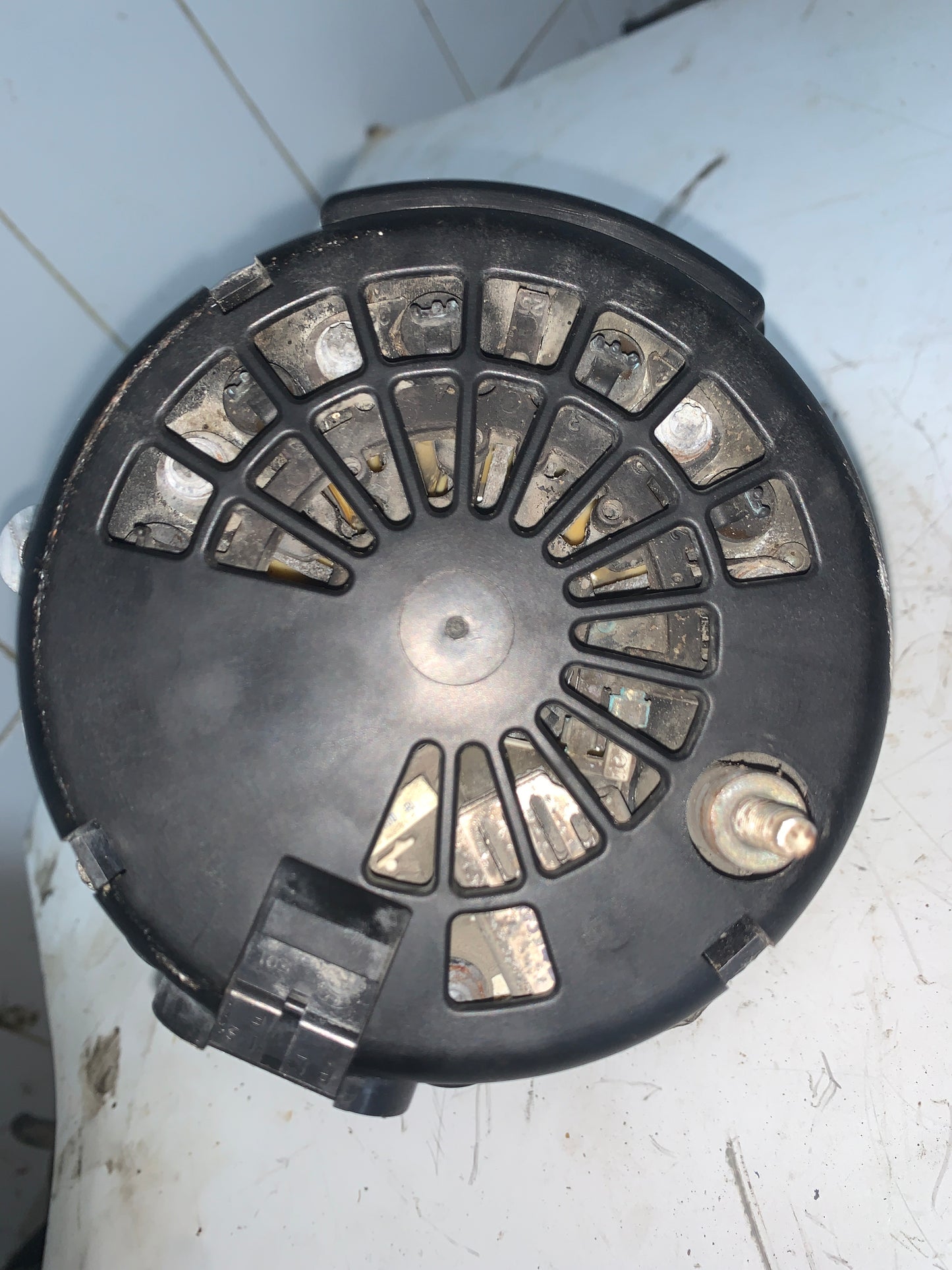 Alternador Chevrolet Silverado Tahoe Avalanche 4 Pines 1999 2005