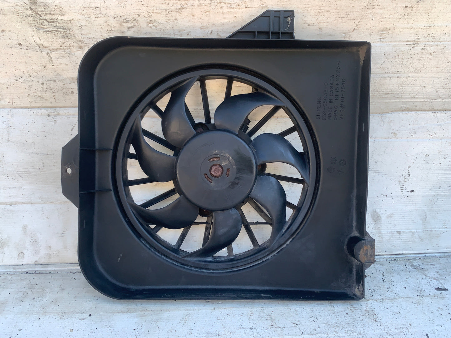 Electroventilador Dodge Grand Caravan Town & Country 2001 2004