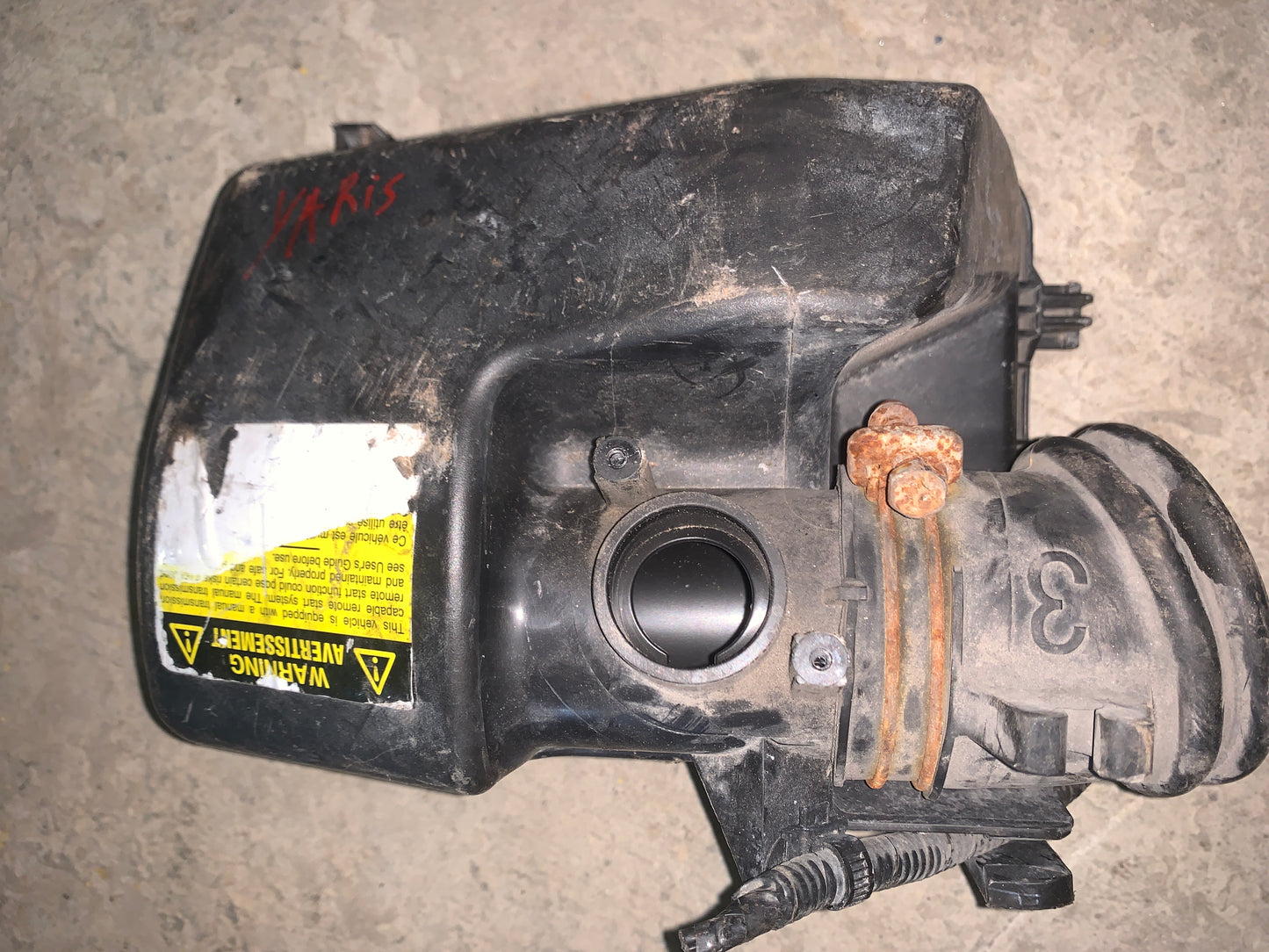 Tapa Filtro Superior Purificación Aire Toyota Yaris 2006 2010 Sport