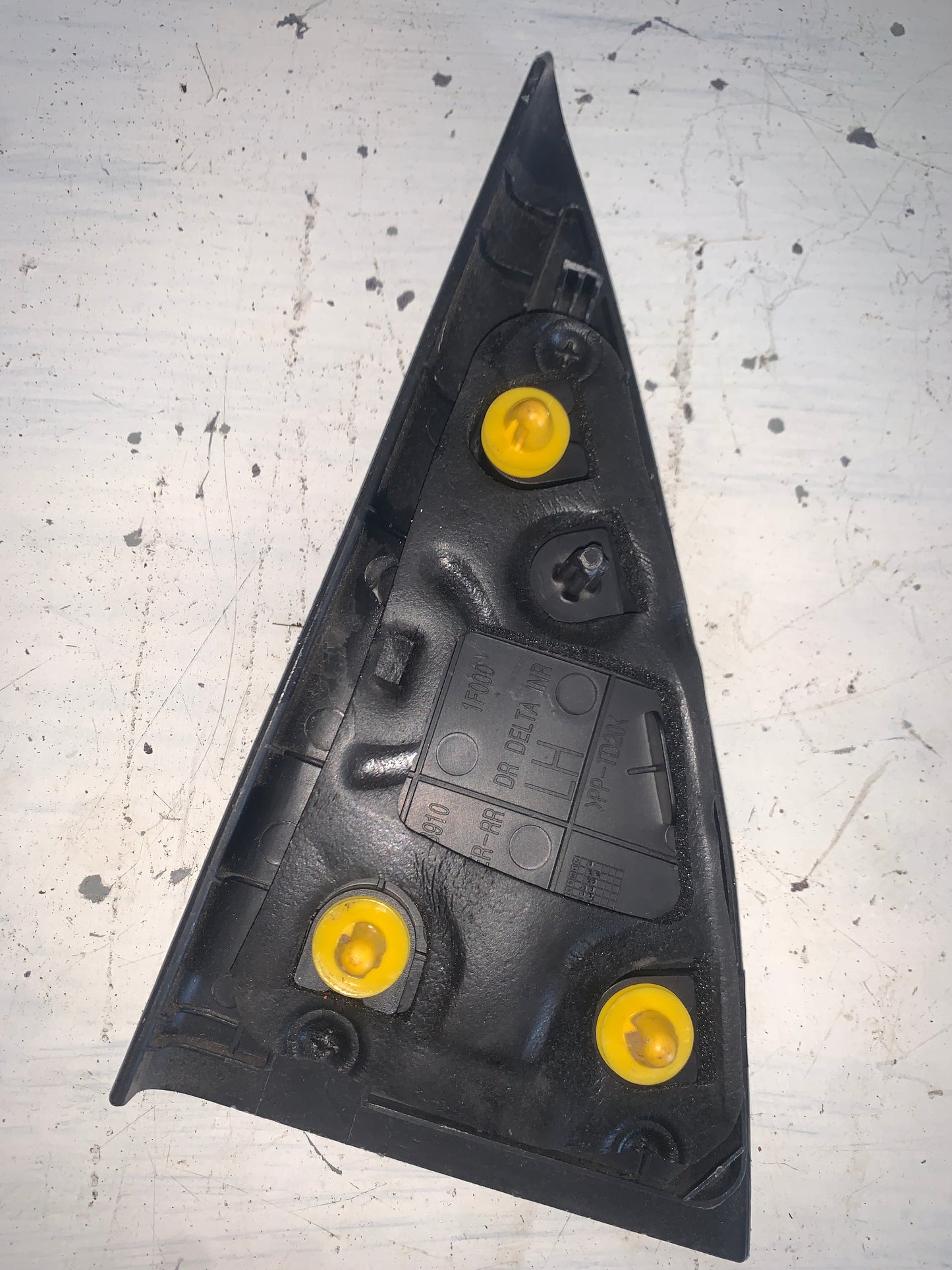 Triangulo Interno Trasero Kia Sportage 2006 2012