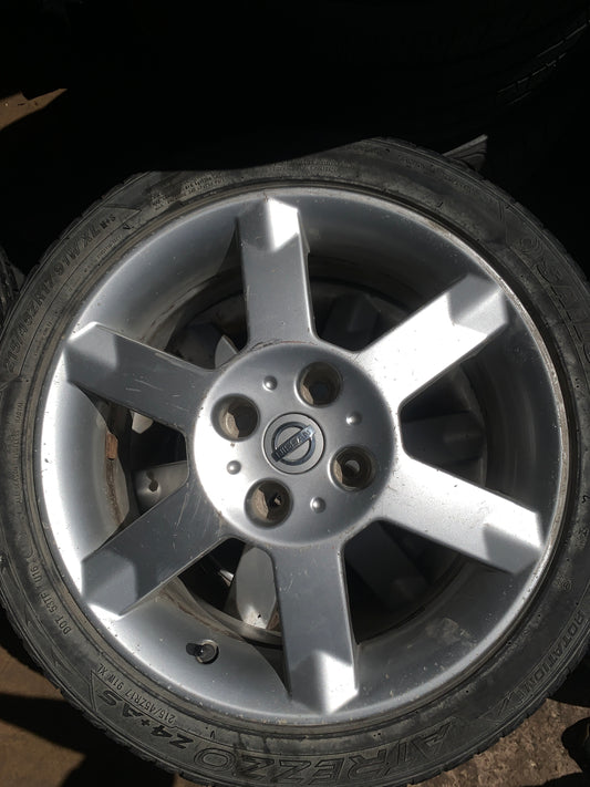 Juego Rines Decorativos Nissan Sentra B15 17"